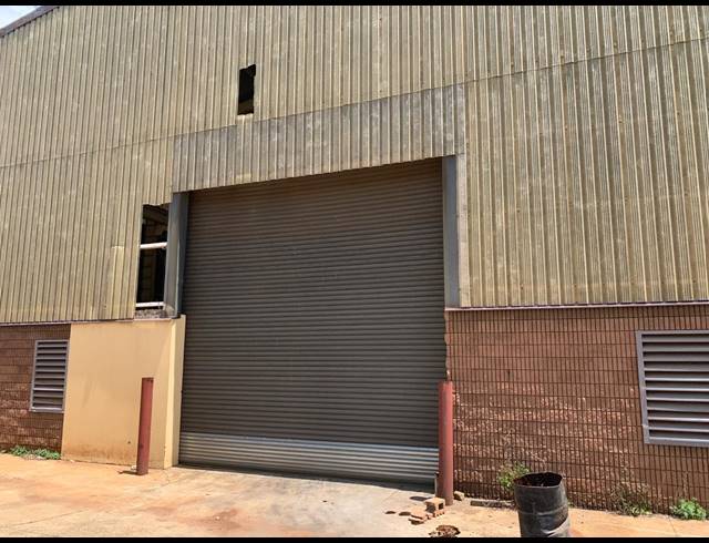 5,060M² WAREHOUSE TO LET IN ANDERBOLT
